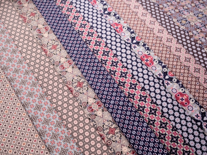 2021 Swafing Baumwolle Webware - Julia - Blütenornament - Altrosa